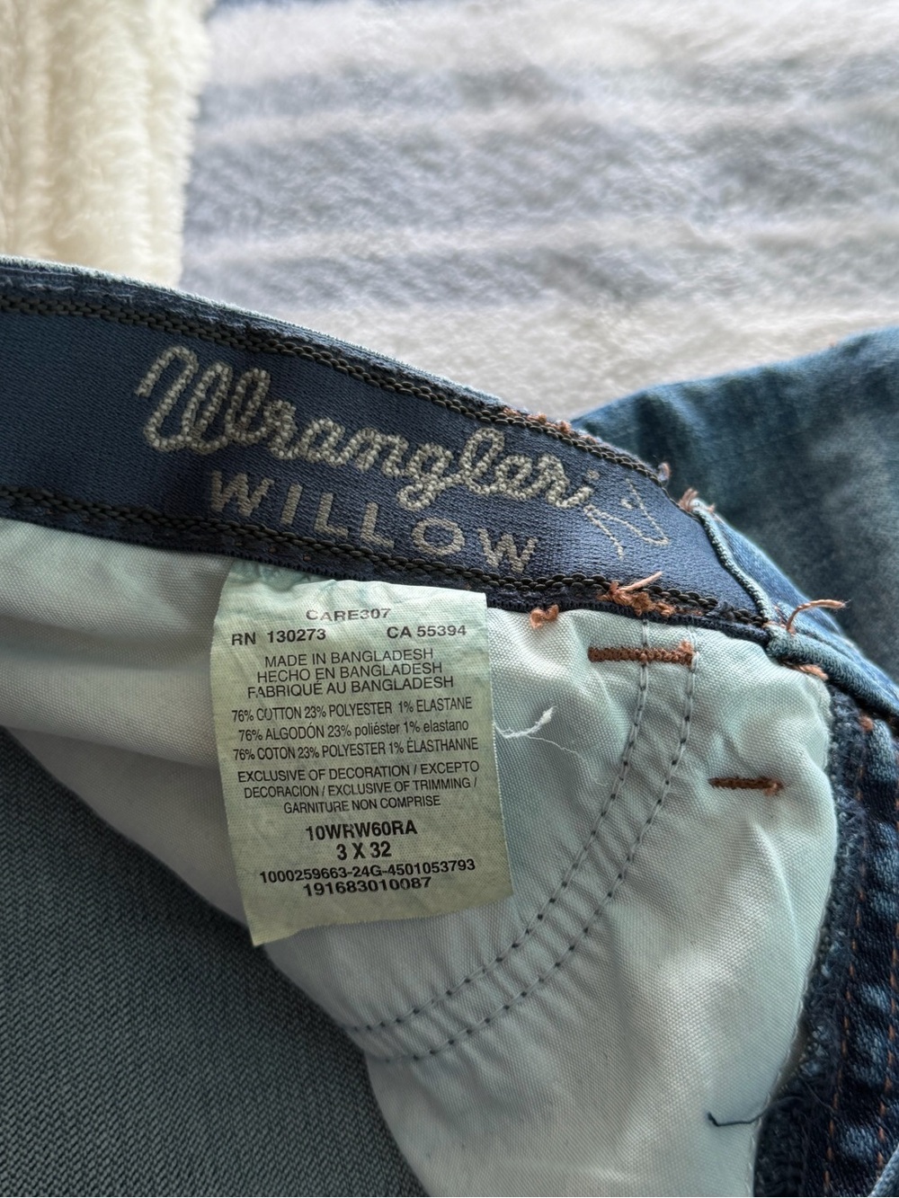 Wrangler Blue Denim Jeans - Picture 5 of 5